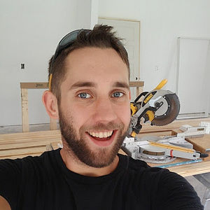 Meet your Posher, Adam